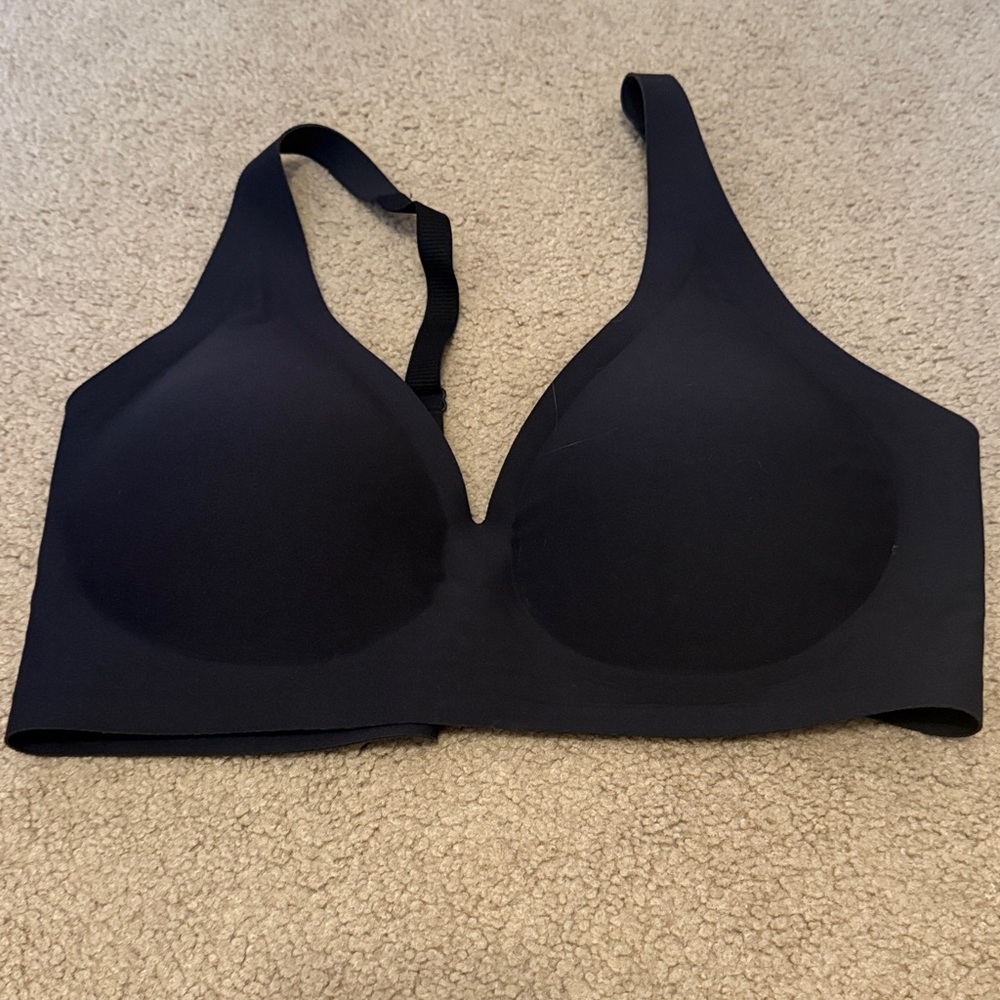 Black Seamless Bra